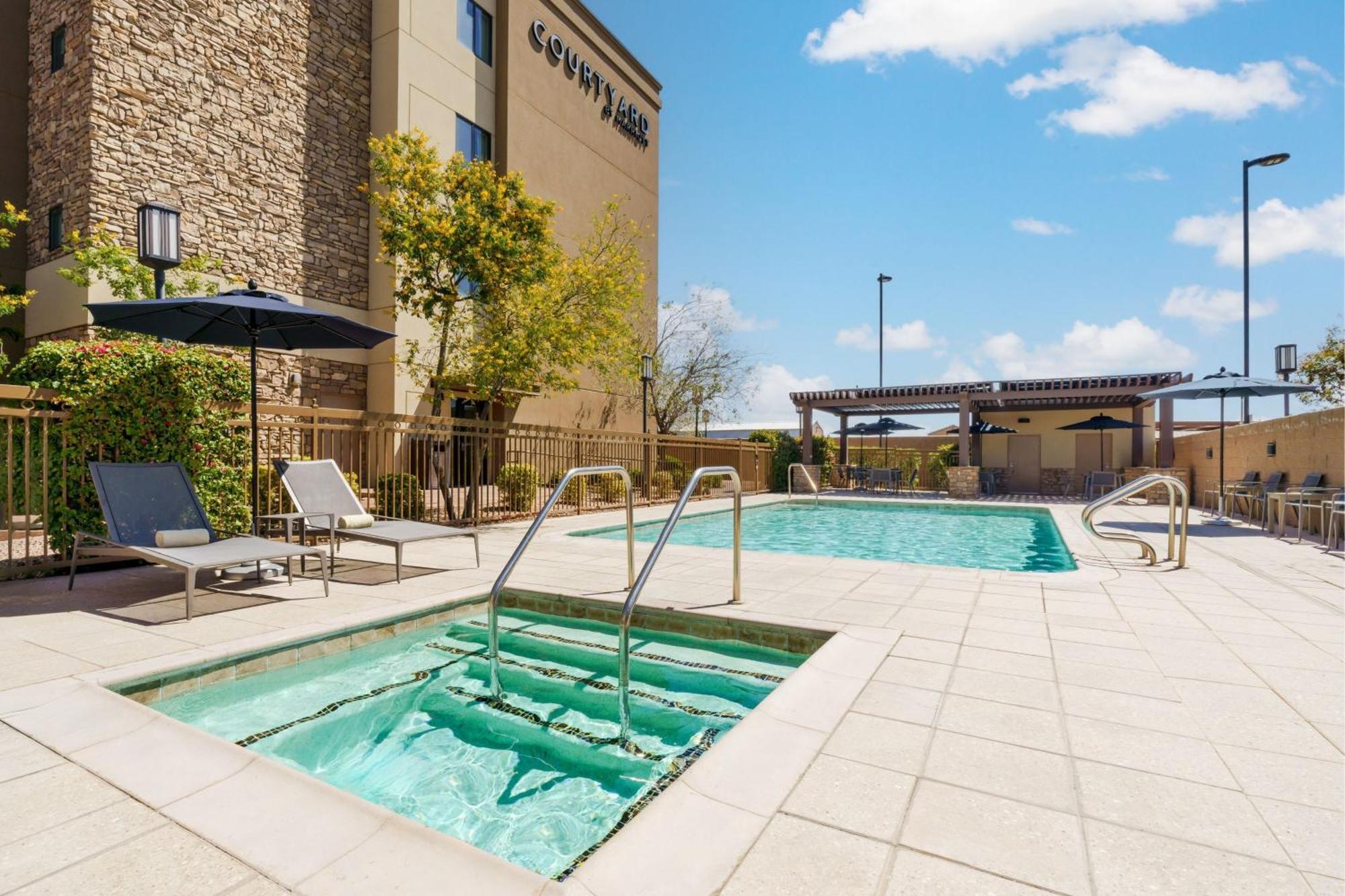 Courtyard By Marriott Phoenix Mesa Gateway Airport Exteriér fotografie