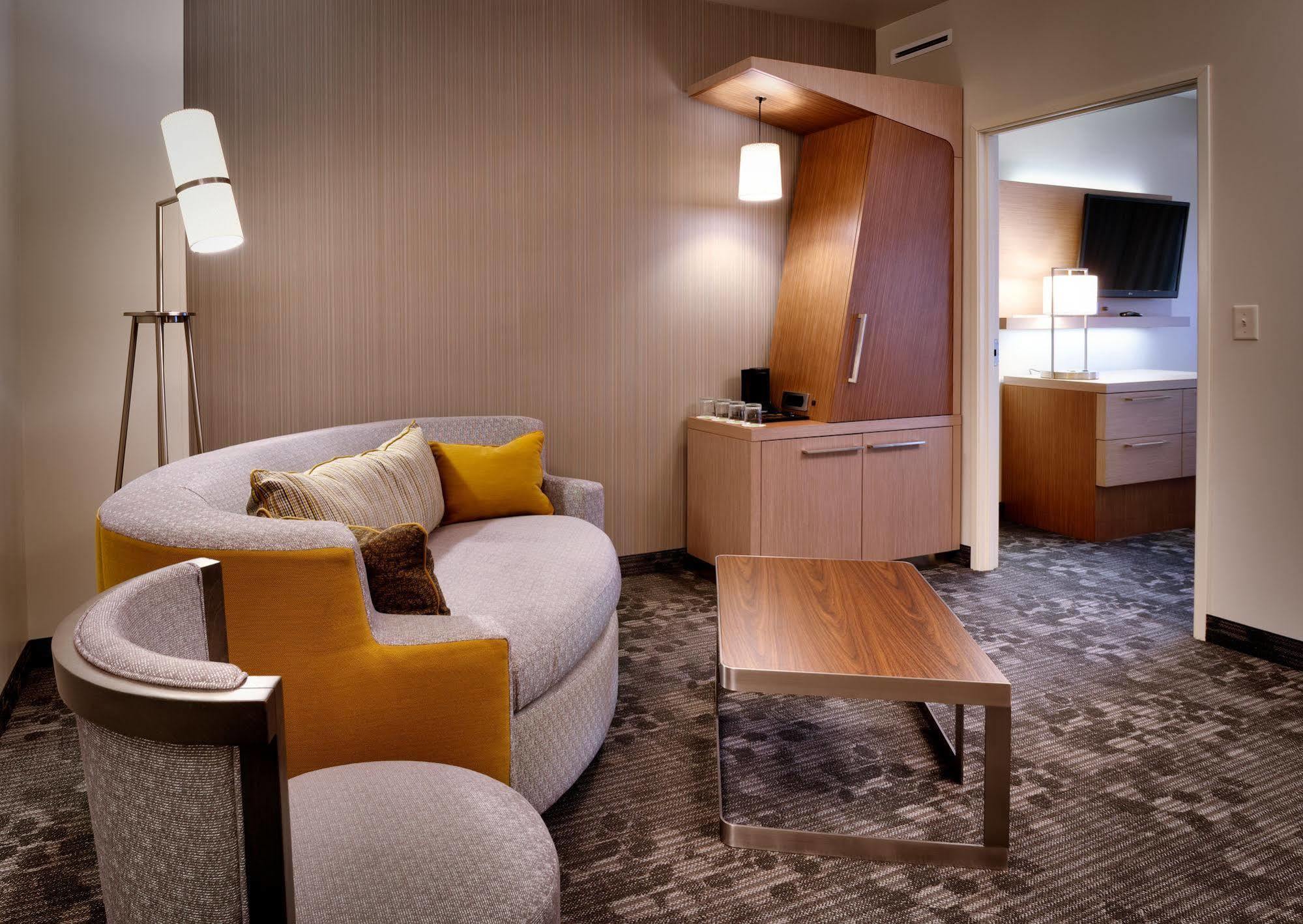 Courtyard By Marriott Phoenix Mesa Gateway Airport Exteriér fotografie